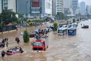 Banjir Besar Melanda: Ancaman yang Semakin Nyata dan Upaya Mitigasinya