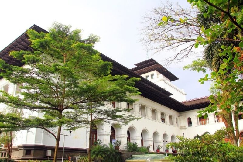 Kampus Kesehatan Terkemuka: Mencetak Tenaga Medis Unggul untuk Masa Depan