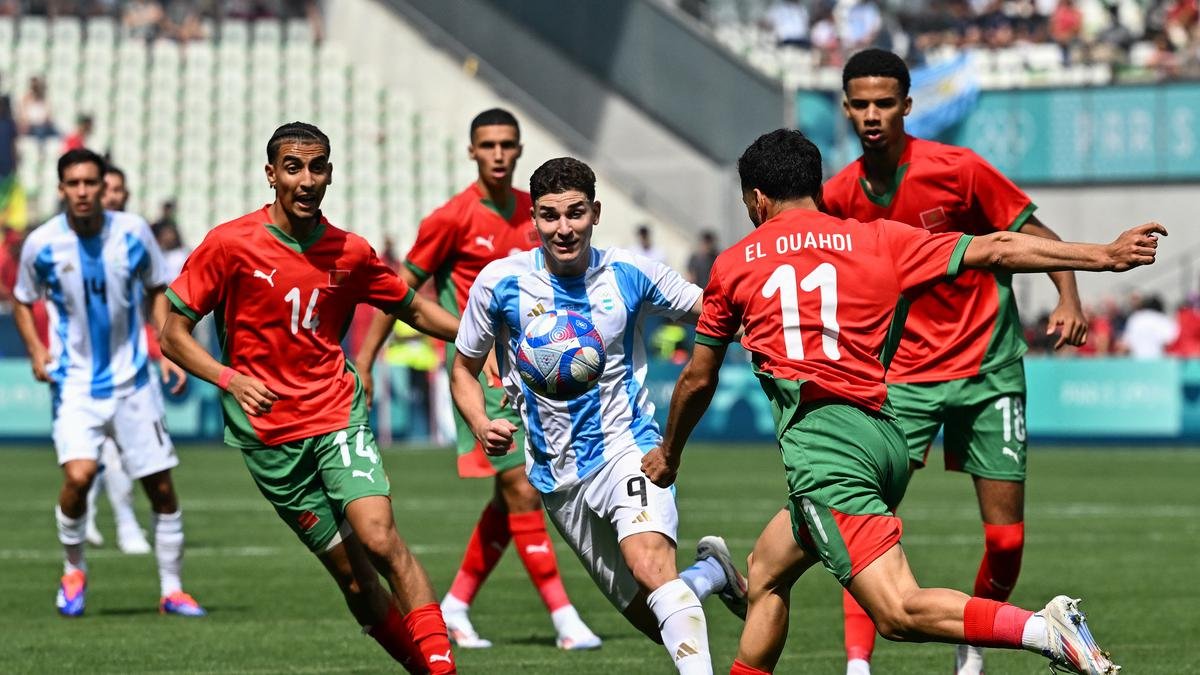 Kontroversi di Dunia Bola: Lebih dari Sekadar Pertandingan