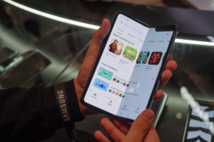 Layar Lipat: Dari Konsep Futuristis Menuju Realitas yang Semakin Matang