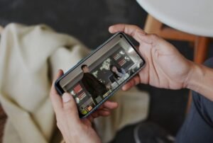 Refresh Rate Tinggi: Menjelajahi Dunia Layar yang Lebih Halus dan Responsif