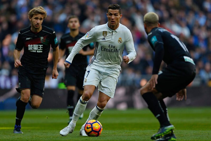Tajuk: Sorotan Laga Panas: Kilas Balik Hasil Pertandingan Sepak Bola Terkini dan Analisis Mendalam