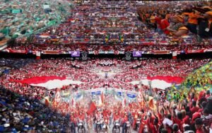 Tentu, mari kita bahas dunia sepak bola dan mengupas tuntas klub-klub dengan suporter paling fanatik di dunia.