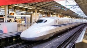 Tentu, mari kita bedah siapa saja manusia tercepat di dunia dalam sebuah artikel yang informatif dan menarik.