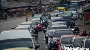 Arus Mudik Lebaran 2024: Antara Harapan Bertemu Keluarga dan Kenyataan Macet yang Menguji Kesabaran