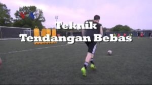 Seni Tendangan Bebas: Lebih dari Sekadar Sepakan Bola