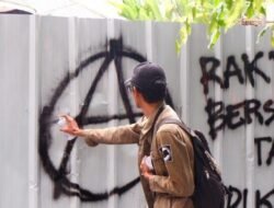 Aksi Anarki: Memahami Akar Masalah, Dampak, dan Respons yang Tepat