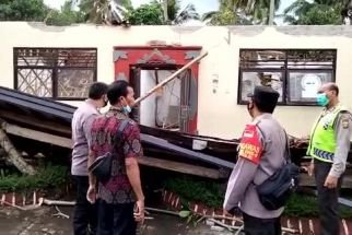 Atap Roboh: Mengungkap Fakta, Menganalisis Penyebab, dan Mencegah Terjadinya Tragedi Serupa