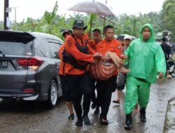 Banjir Melanda: Warga Terjebak, Bantuan Darurat Dikerahkan