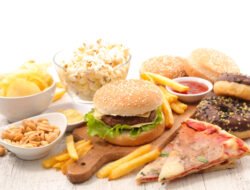 Junk Food: Kenikmatan Sesaat, Bencana Jangka Panjang bagi Kesehatan
