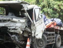 Kabar Gagal Rem Truk: Ancaman di Balik Roda-Roda Besar