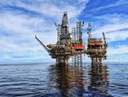Harga Minyak Dunia Kembali Melemah, Tekanan Stok AS Tinggi