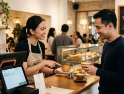 Teknik Melakukan Up Selling Yang Halus Tanpa Membuat Pelanggan Merasa Tertekan Membeli